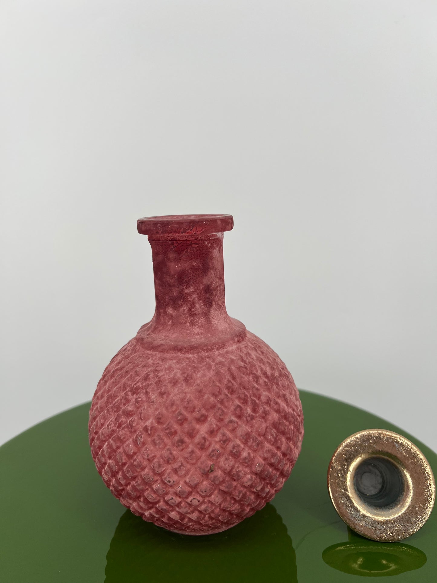 Vaas mat rood met kaarsenhouder