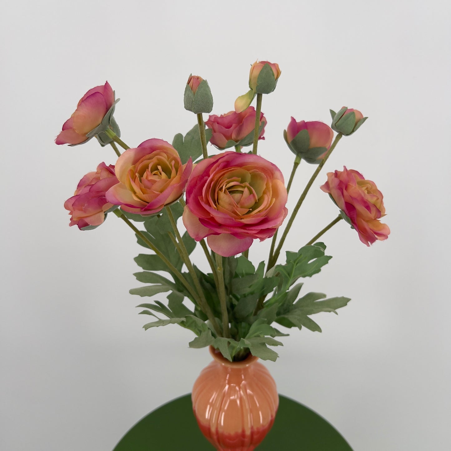 PLUME vase met ranunculus spray pink, 42cm
